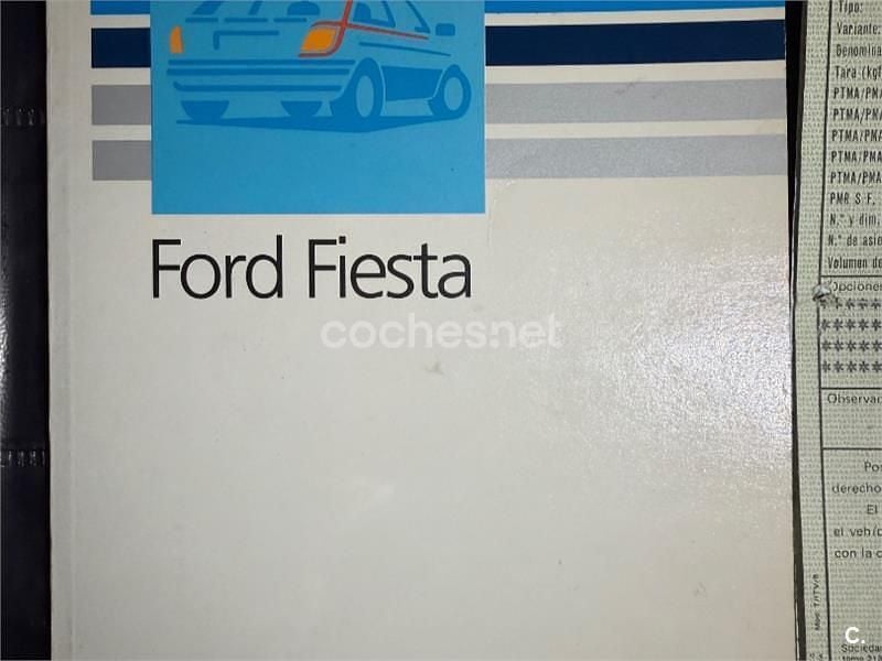 Usado Ford Fiesta Ghia 71 CV (52 kW) 1991 Gris / plata Utilitario