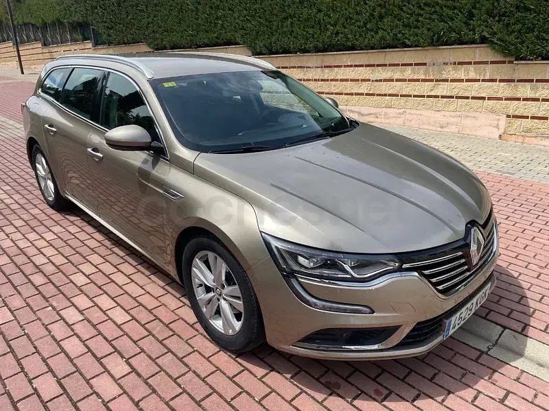 Usado Renault Talisman Intens 130 CV (95 kW) 2018 Beige Familiar