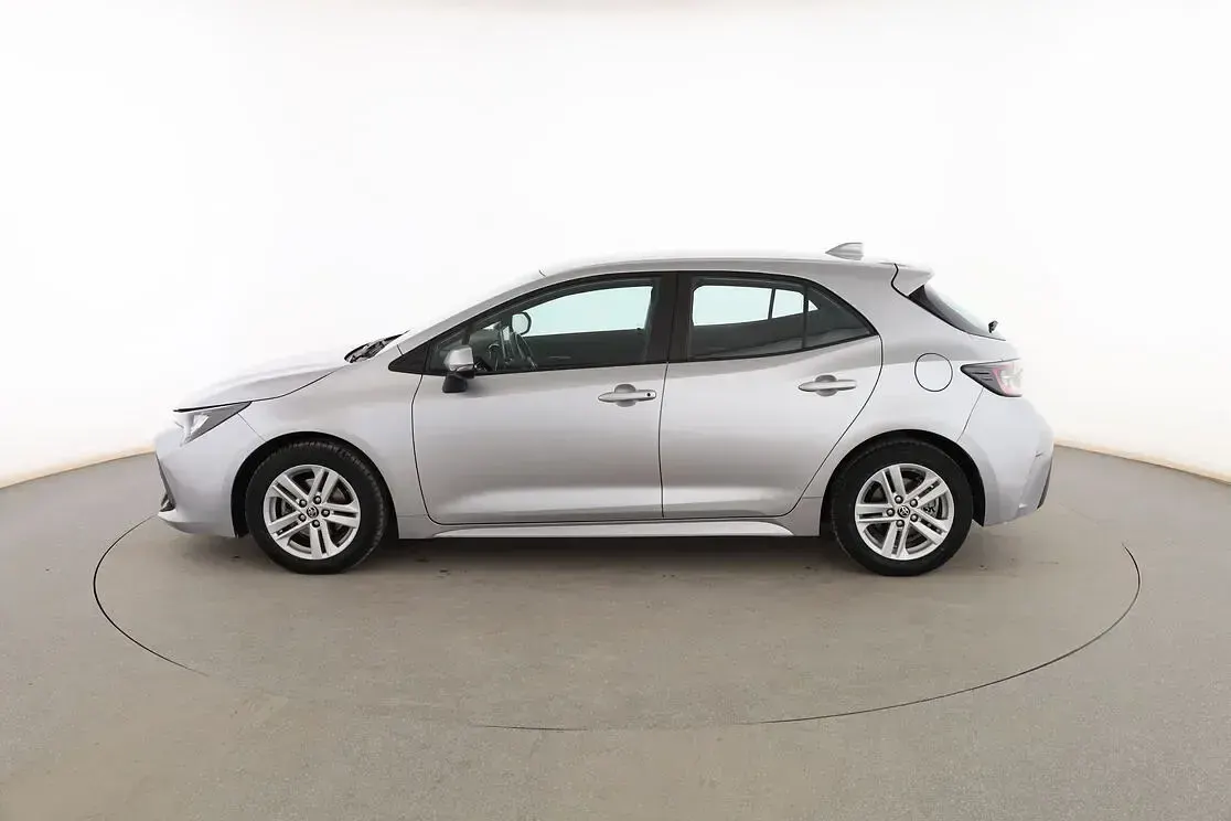 Usado Toyota Corolla Active 122 CV (89 kW) 2022 Gris Berlina