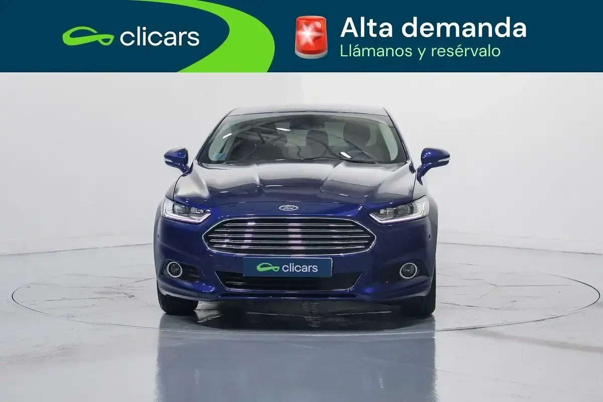 Usado Ford Mondeo Titanium 140 CV (102 kW) 2018 Azul Berlina