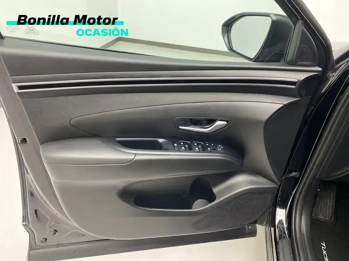 Usado Hyundai Tucson 115 CV (84 kW) 2024 Negro SUV