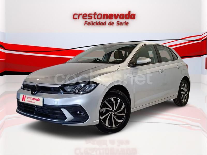 Gris / plata Usado 2024 VW Polo Life Berlina | 17.400 € (Buen precio) - Imagen 1/4