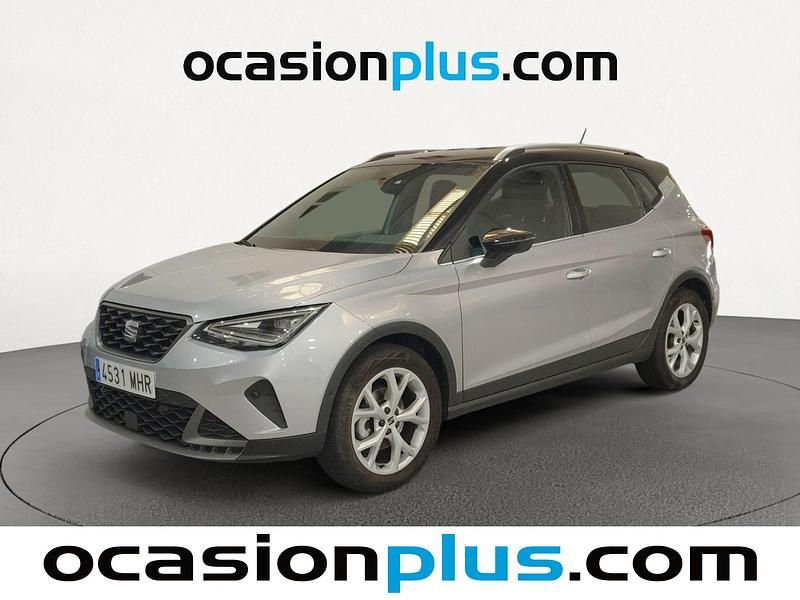 Gris plata Usado 2023 Seat Arona FR SUV | 19.355 € (Precio justo) - Imagen 1/4
