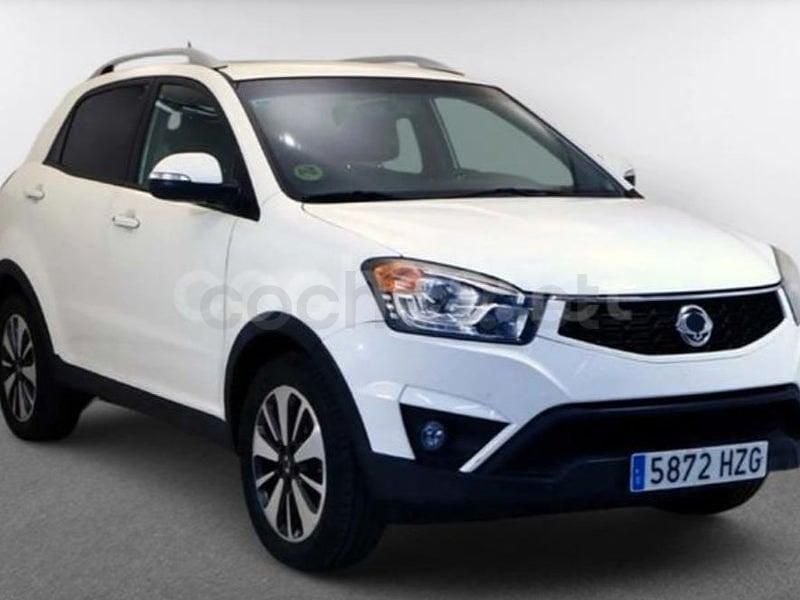 Usado Ssangyong (KGM) Korando Limited 175 CV (128 kW) 2014 Blanco SUV