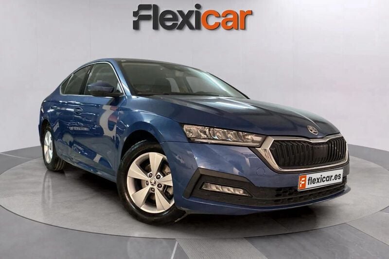 Azul Usado 2021 Skoda Octavia Sport Berlina | 12.970 € (Buen precio) - Imagen 1/4