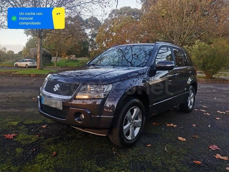Usado Suzuki Grand Vitara 129 CV (94 kW) 2011 Gris / plata SUV