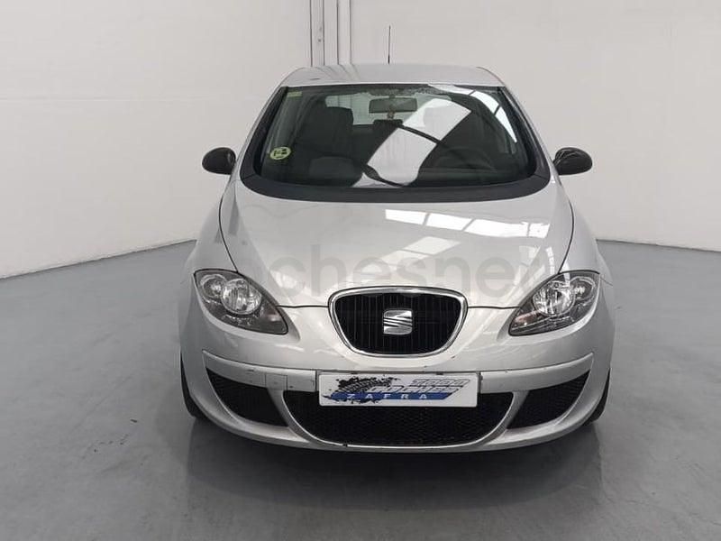 Usado Seat Altea Stylance 105 CV (77 kW) 2007 Gris / plata Monovolumen