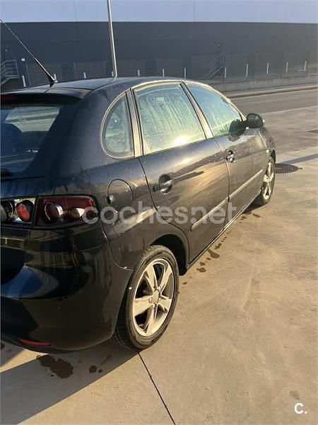 Usado Seat Ibiza Reference 100 CV (73 kW) 2007 Negro Utilitario