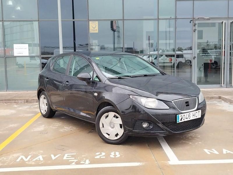 Usado Seat Ibiza Reference 75 CV (55 kW) 2011 Negro Berlina