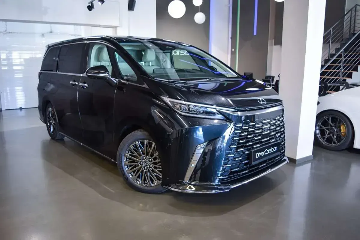 Nuevo Lexus LM350h Luxury Line 203 CV (149 kW) 2026 Negro Monovolumen