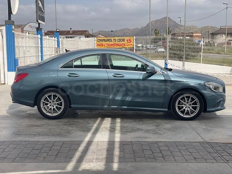 Usado Mercedes CLA220 Urban 170 CV (125 kW) 2013 Verde Berlina