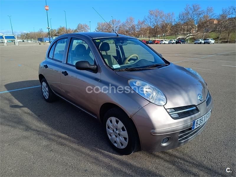 Beige Usado 2006 Nissan Micra Visia+ Berlina | 4700 € (Precio justo) - Imagen 1/4