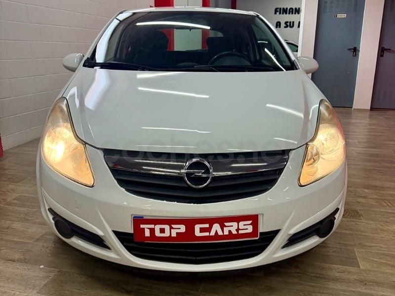 Usado Opel Corsa Essentia 65 CV (47 kW) 2010 Blanco Utilitario
