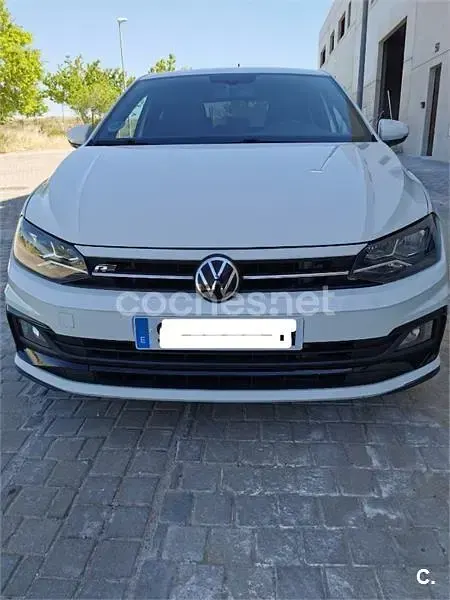 Usado VW Polo R-line 110 CV (80 kW) 2021 Blanco Utilitario