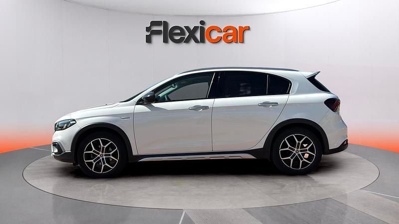 Usado Fiat Tipo 101 CV (74 kW) 2021 Blanco Familiar