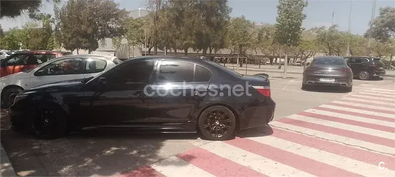 Usado BMW 520 163 CV (119 kW) 2007 Azul Berlina