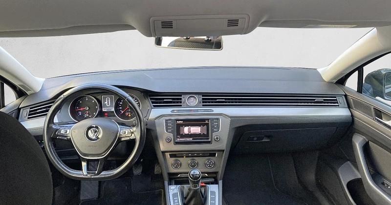 Usado VW Passat Advance 150 CV (110 kW) 2016 Familiar