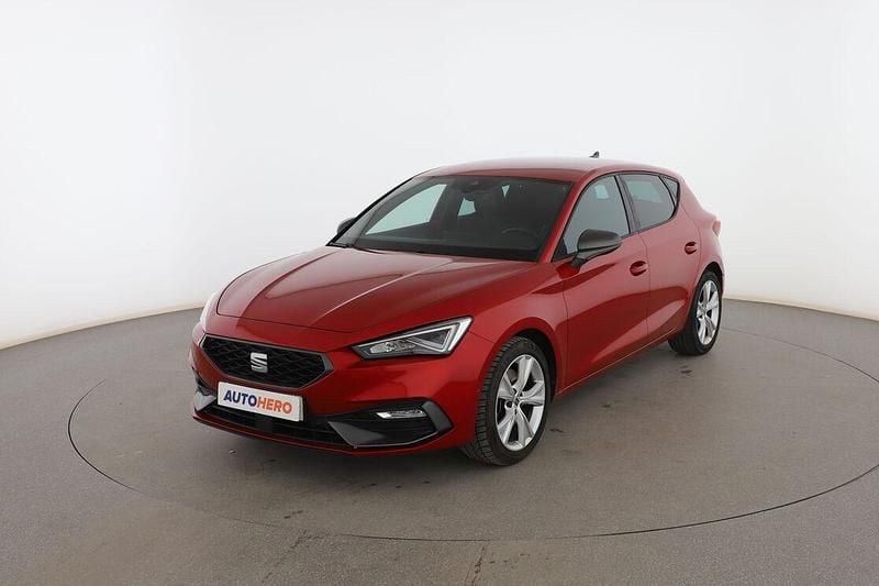 Rojo Usado 2021 Seat Leon FR Utilitario | 19.899 € (Precio justo) - Imagen 1/3