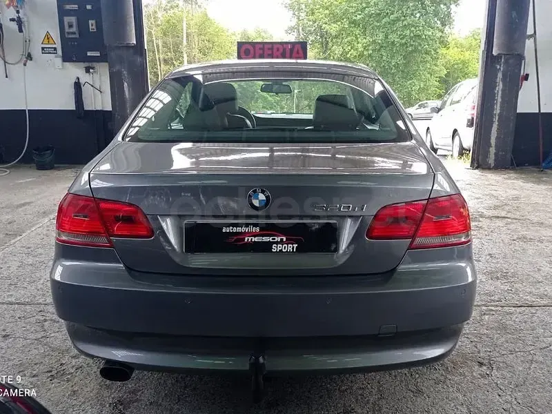 Usado BMW 320 177 CV (130 kW) 2007 Gris / plata Coupe