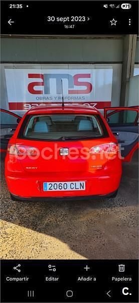 Usado Seat Ibiza 64 CV (47 kW) 2006 Rojo Berlina