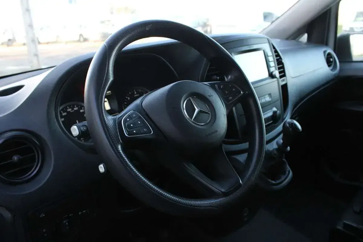 Usado Mercedes Vito 102 CV (75 kW) 2021 Blanco Van