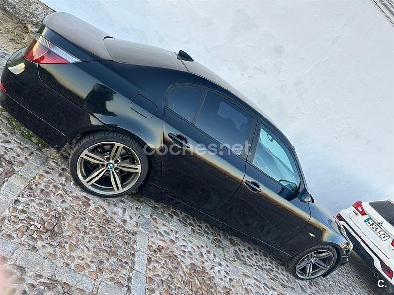 Negro Usado 2004 BMW 530 Berlina | 10.200 € - Imagen 1/4