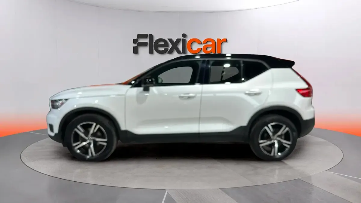 Usado Volvo XC40 150 CV (110 kW) 2019 Blanco SUV