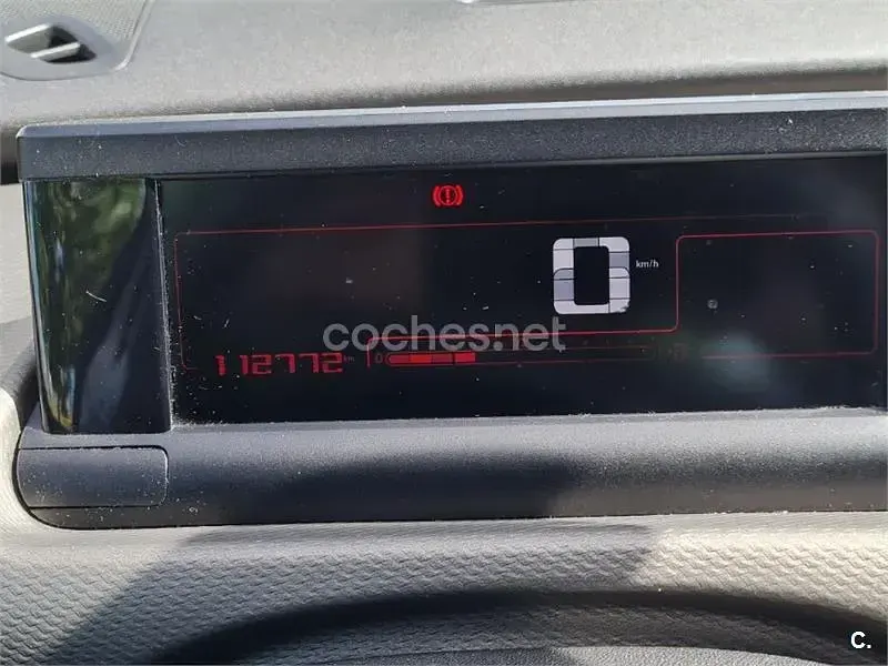 Usado Citroën C4 Feel 82 CV (60 kW) 2014 Gris / plata Berlina