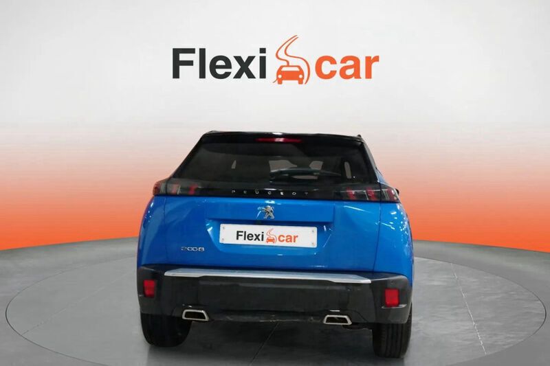 Usado Peugeot 2008 GT 131 CV (96 kW) 2023 Azul SUV