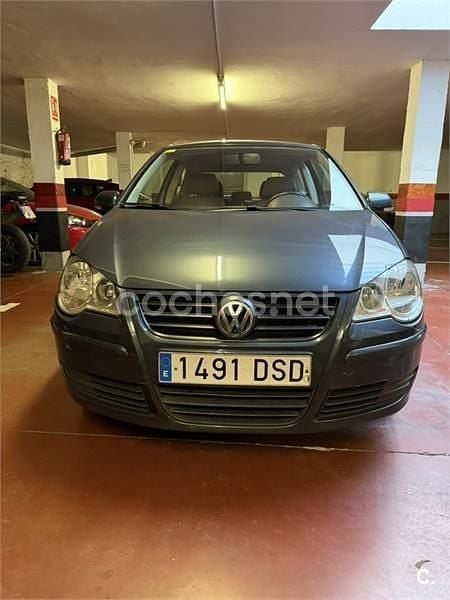 Azul Usado 2005 VW Polo Advance Berlina | 2999 € (Super precio) - Imagen 1/4