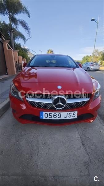 Rojo Usado 2016 Mercedes CLA200 Shooting Brake Familiar | 17.400 € (Precio justo) - Imagen 1/4