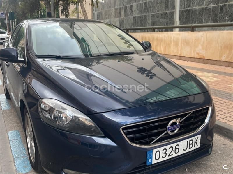 Azul Usado 2014 Volvo V40 Momentum Familiar | 7600 € (Precio justo) - Imagen 1/4