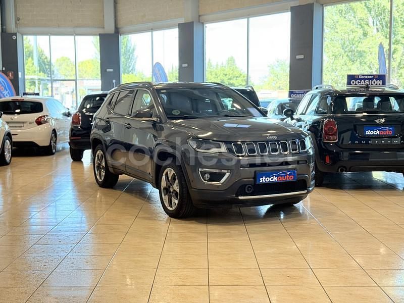 Gris / plata Usado 2018 Jeep Compass Limited SUV | 15.500 € (Un poco caro) - Imagen 1/4