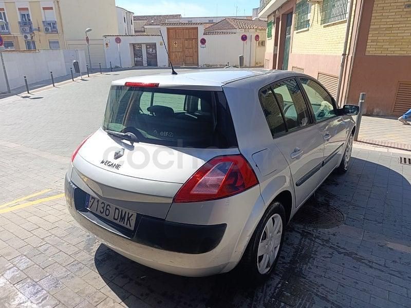 Usado Renault Mégane II Authentique 100 CV (73 kW) 2005 Gris / plata Berlina
