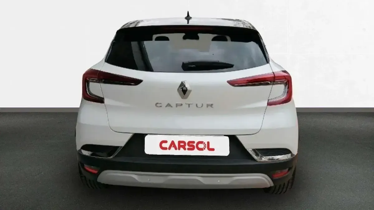 Usado Renault Captur 139 CV (102 kW) 2022 Blanco SUV
