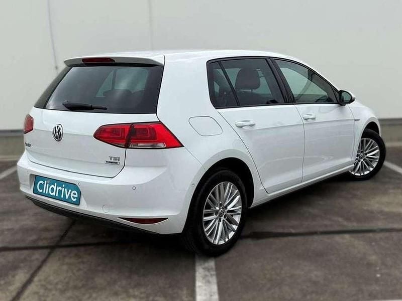 Käytetty VW Golf VII Edition 110 HP (80 kW) 2014 Valkoinen Viistoperä