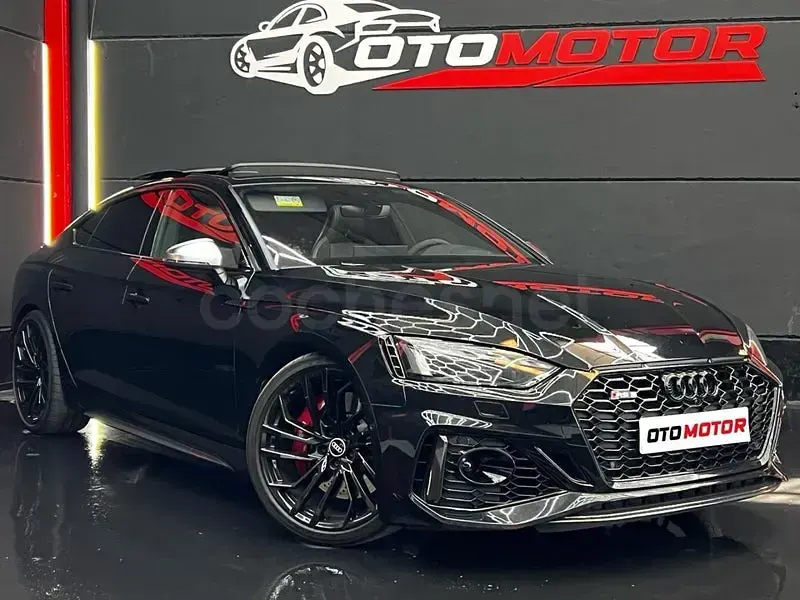 Usado Audi RS5 Sportback Exclusive 450 CV (330 kW) 2021 Negro Berlina