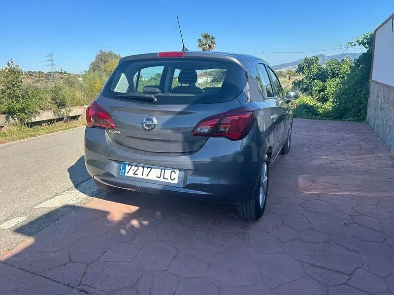 Usado Opel Corsa Business 90 CV (66 kW) 2016 Gris / plata Utilitario