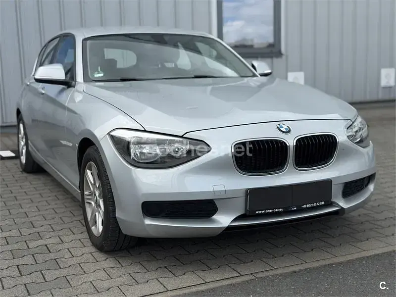 Usado BMW 116 Sport Line 122 CV (89 kW) 2012 Gris / plata Utilitario