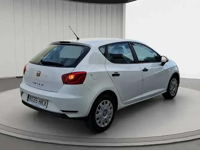 Usado Seat Ibiza Reference 90 HP (66 kW) 2012 Branco Sedan