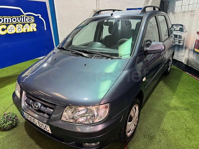 Usado Hyundai Matrix GLS 103 CV (75 kW) 2005 Gris / plata Monovolumen