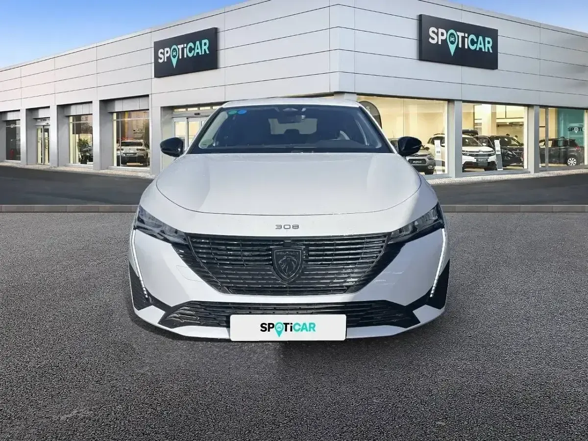 Usado Peugeot 308 Allure 130 CV (95 kW) 2022 Blanco Berlina