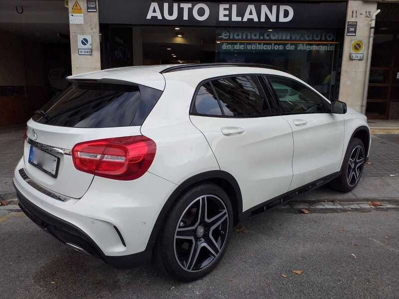 Blanco Usado 2015 Mercedes GLA200 AMG line SUV | 22.250 € (Precio justo) - Imagen 1/4