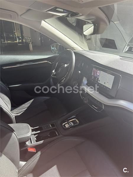 Negro Usado 2021 Skoda Octavia Ambition Familiar | 21.500 € - Imagen 1/4