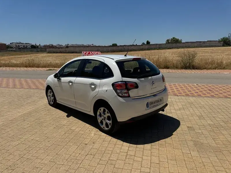 Usado Citroën C3 Exclusive 110 CV (80 kW) 2015 Blanco Berlina