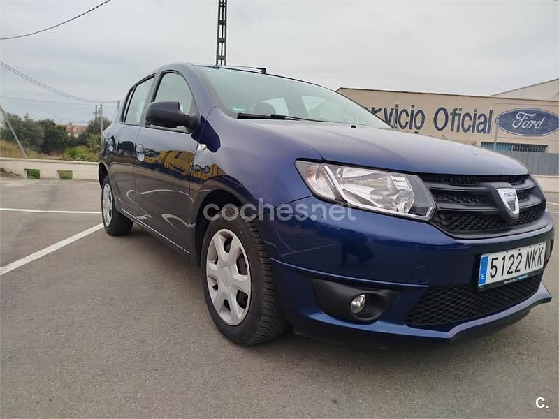 Usado Dacia Sandero Ambiance 75 CV (55 kW) 2016 Azul Berlina