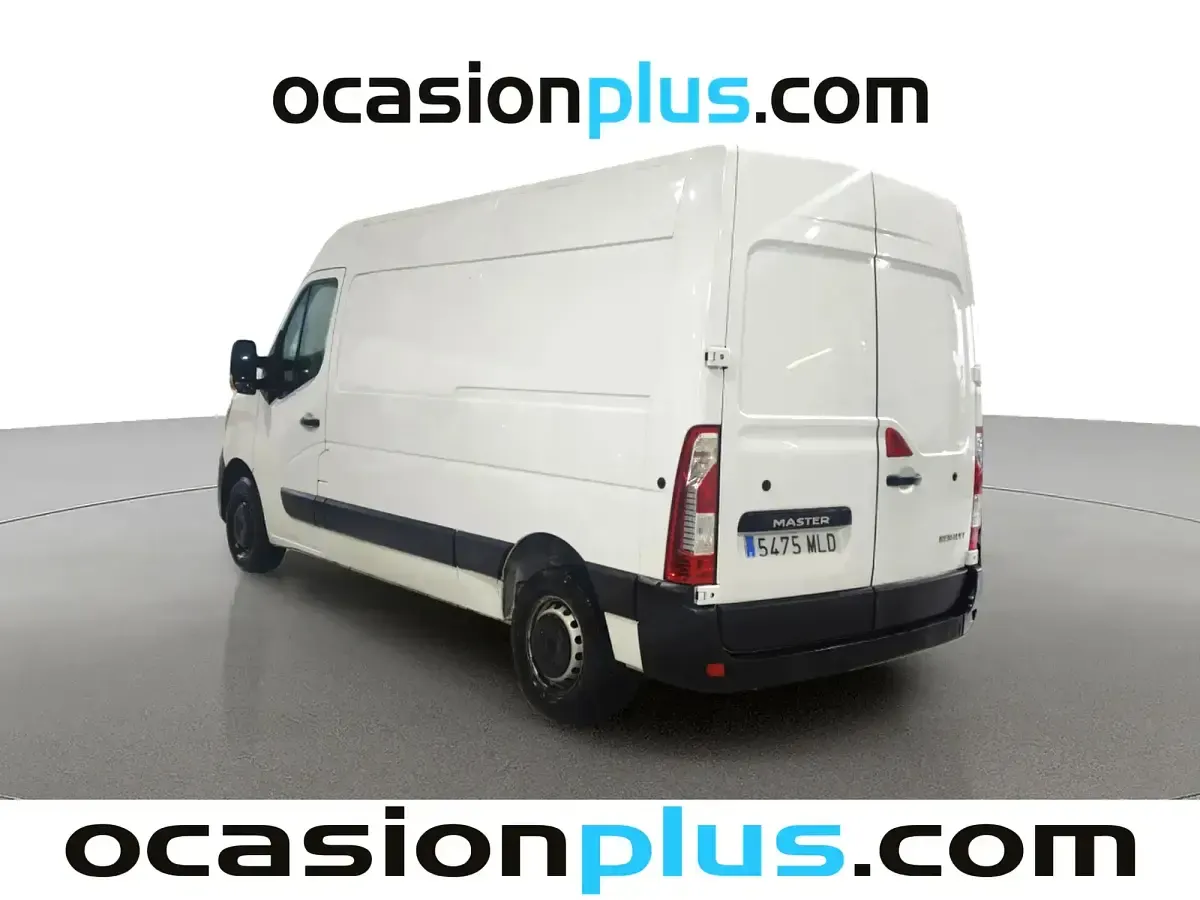 Usado Renault Master 135 CV (99 kW) 2023 Blanco Berlina