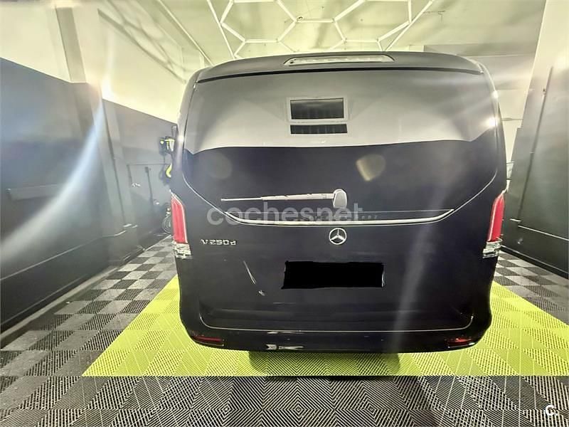 Usado Mercedes V250 Avantgarde 190 CV (139 kW) 2024 Negro Monovolumen
