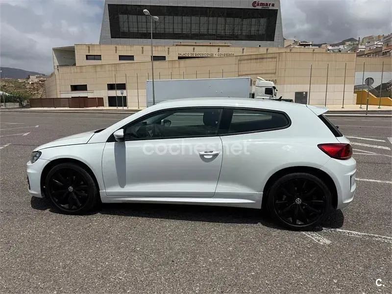 Usado VW Scirocco R-line 125 CV (91 kW) 2016 Blanco Coupe