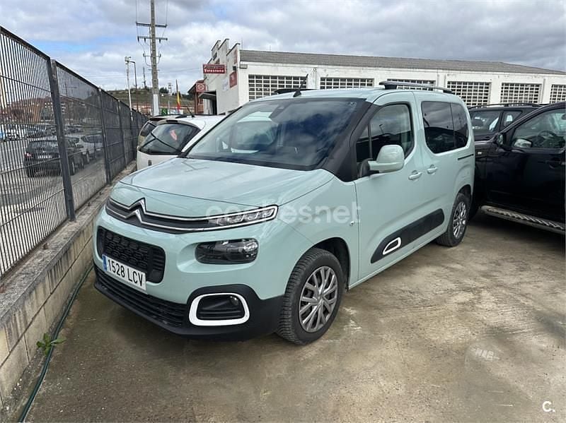 Usado Citroën Berlingo Feel 100 CV (73 kW) 2019 Verde Monovolumen